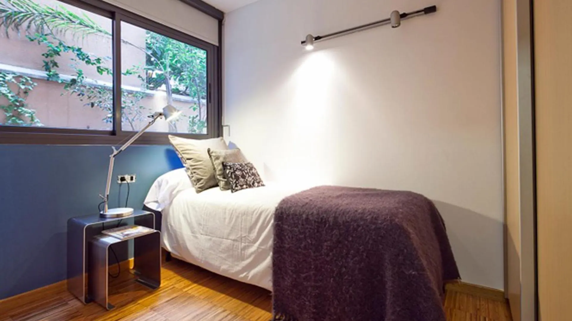 My Space Emirates - Charming Duplex In Barcelona Ideal For Families Or Friends 0*,  Ισπανία